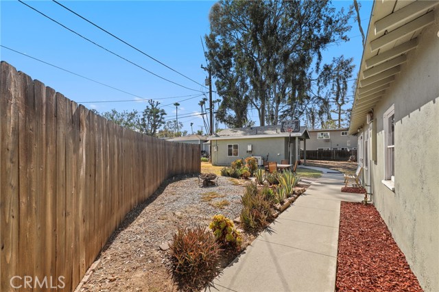 8905 Arrington Ave, Downey, CA 90240 photo 23