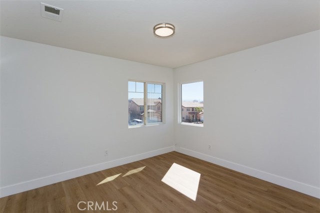 Detail Gallery Image 22 of 38 For 12596 Glen Canyon, Victorville,  CA 92395 - 5 Beds | 3 Baths