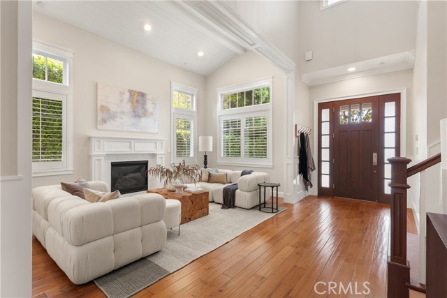 Detail Gallery Image 12 of 33 For 4330 Bellaire Ave, Studio City,  CA 91604 - 5 Beds | 4/1 Baths