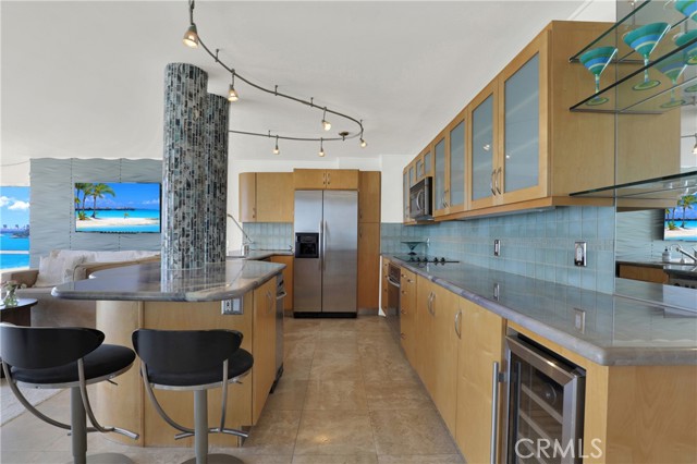 Detail Gallery Image 4 of 24 For 1750 E Ocean Bld #111,  Long Beach,  CA 90802 - 1 Beds | 1 Baths