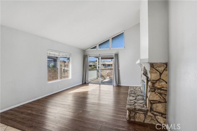Detail Gallery Image 15 of 42 For 30221 Channel Way, Canyon Lake,  CA 92587 - 3 Beds | 2 Baths