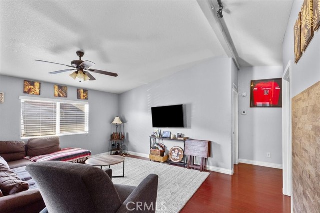 Detail Gallery Image 6 of 41 For 9080 Bloomfield #126,  Cypress,  CA 90630 - 4 Beds | 2 Baths