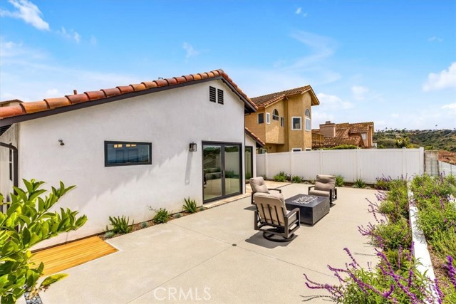 15 Segovia, San Clemente CA: https://media.crmls.org/medias/ec24f622-6064-456a-8bfa-862a90078aec.jpg