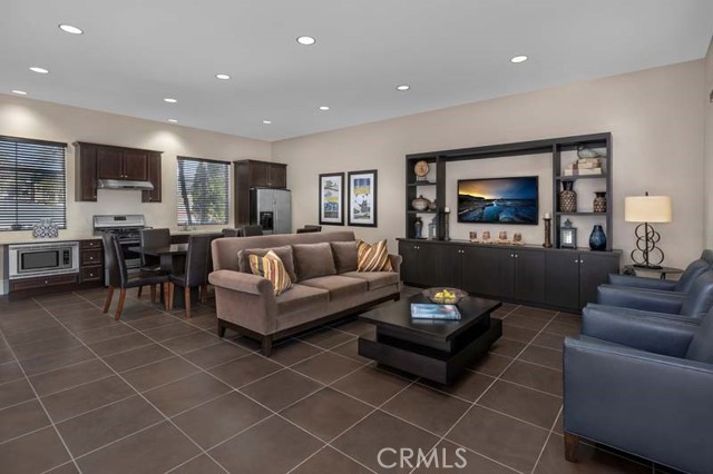 5680 Kate Way, Fontana CA: https://media.crmls.org/medias/ec259e53-a00f-4a78-90b5-9f86c23f0a9e.jpg