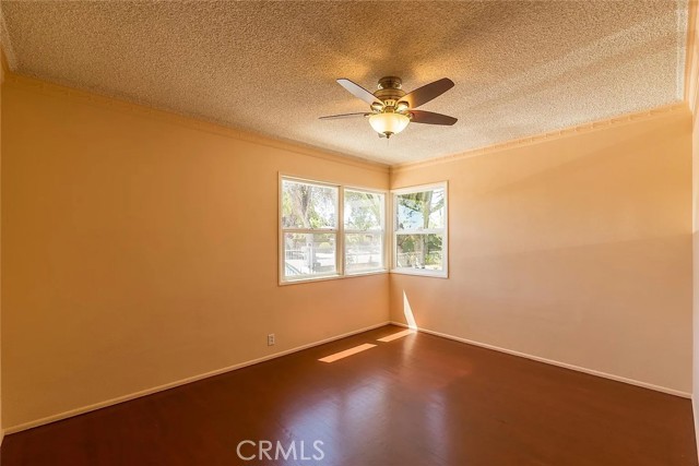 Detail Gallery Image 13 of 31 For 7702 Ben Ave, North Hollywood,  CA 91605 - 5 Beds | 2 Baths