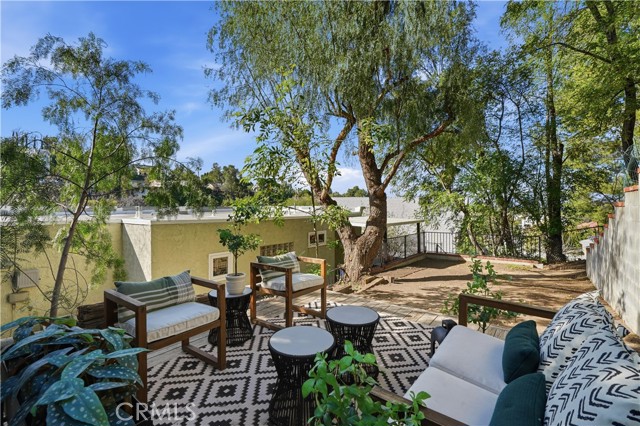 Detail Gallery Image 26 of 40 For 5244 Baza Ave, Woodland Hills,  CA 91364 - 3 Beds | 3 Baths