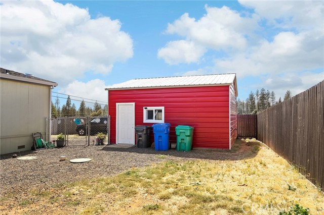 1863 Norwood Drive, Paradise CA: https://media.crmls.org/medias/ec2605fe-6900-420e-9297-ac31e0ccba66.jpg