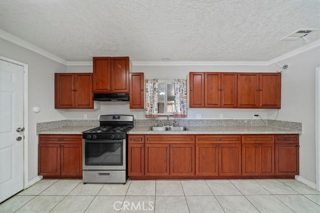 Detail Gallery Image 21 of 49 For 20548 Neuralia Rd, California City,  CA 93505 - 3 Beds | 2 Baths