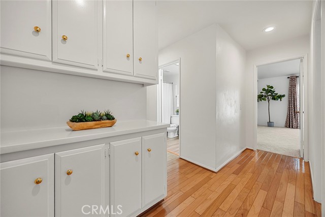 21802 Bass Lake Circle, Lake Forest CA: https://media.crmls.org/medias/ec2651a0-8e1f-44d7-a1f9-727ec066cefb.jpg