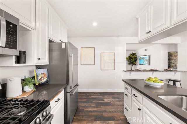 Detail Gallery Image 12 of 44 For 6661 Yucca Ave, Rialto,  CA 92376 - 3 Beds | 2 Baths