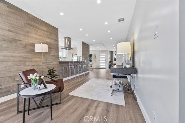 Detail Gallery Image 9 of 49 For 6053 Turnergrove, Lakewood,  CA 90713 - 4 Beds | 3 Baths