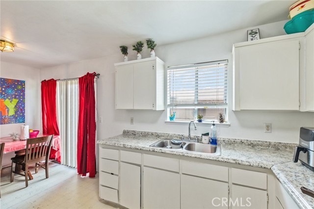 Detail Gallery Image 13 of 36 For 8647 11th St, San Joaquin,  CA 93660 - 3 Beds | 2 Baths