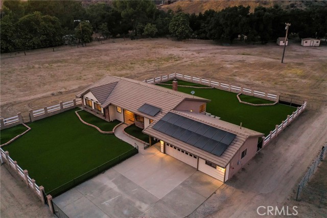 Detail Gallery Image 6 of 60 For 21565 Cleardale St, Newhall,  CA 91321 - 3 Beds | 2/1 Baths