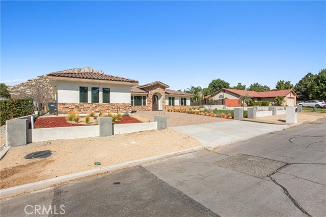 28200 WAR ADMIRAL ST, Moreno Valley CA: https://media.crmls.org/medias/ec2a5f58-3f9b-4316-b140-deffb1e57b06.jpg