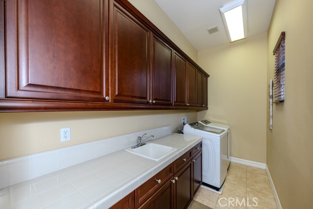 3811 Belgian Lane, Yorba Linda CA: https://media.crmls.org/medias/ec2afe01-29fc-454a-96b3-89314dc57c8c.jpg