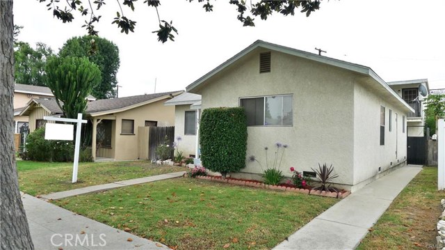 5576 Cerritos Ave, Long Beach, CA 90805