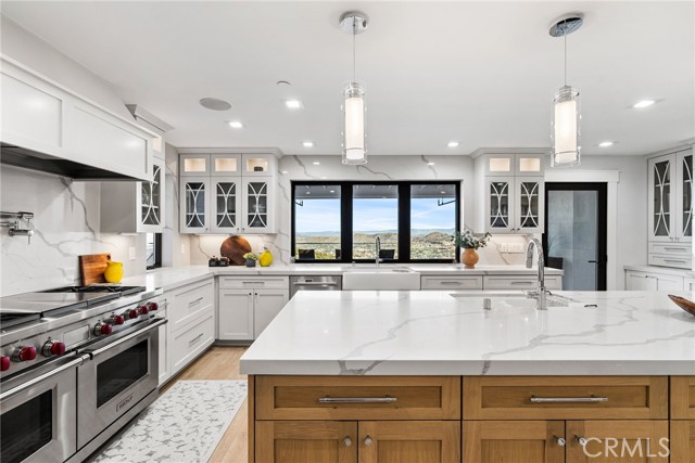 Detail Gallery Image 33 of 75 For 37731 via Baya, Murrieta,  CA 92562 - 7 Beds | 7/2 Baths