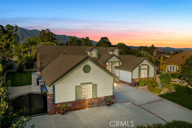 This home offers so much parking plus a 3 car garage. The side yard has a double gate that could be used for RV parking.