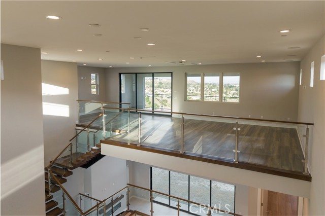 Image 33 of 42 For 11800 Hillsborough