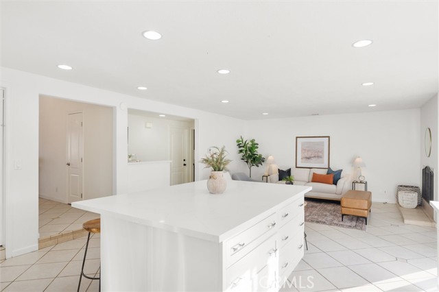 Detail Gallery Image 18 of 55 For 2761 Bunting, Costa Mesa,  CA 92626 - 5 Beds | 3 Baths