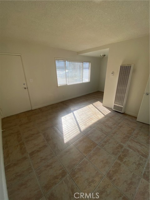 141 S Myers Street, Oceanside CA: https://media.crmls.org/medias/ec2d704d-4d25-4d7d-9051-2af888b95846.jpg