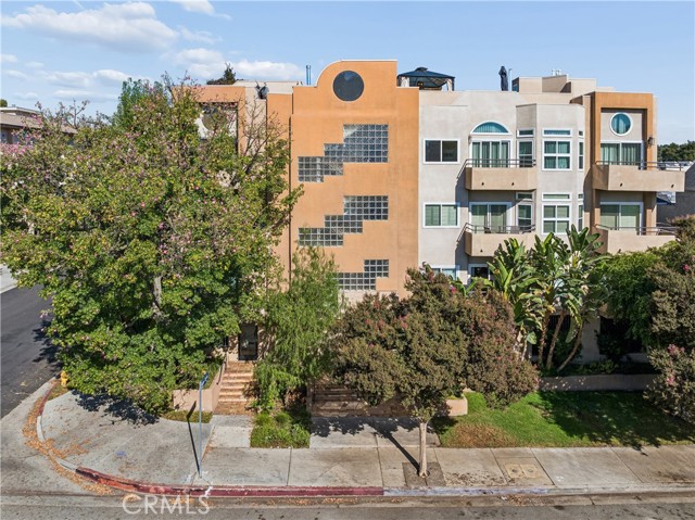4230 Colfax Unit: 304