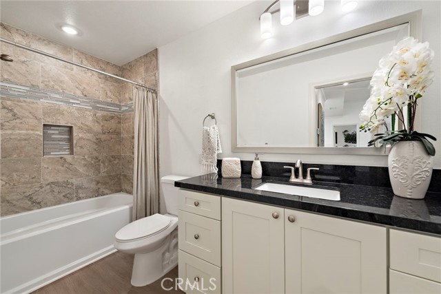 Detail Gallery Image 8 of 17 For 964 Calle Aragon #D,  Laguna Woods,  CA 92637 - 2 Beds | 1 Baths