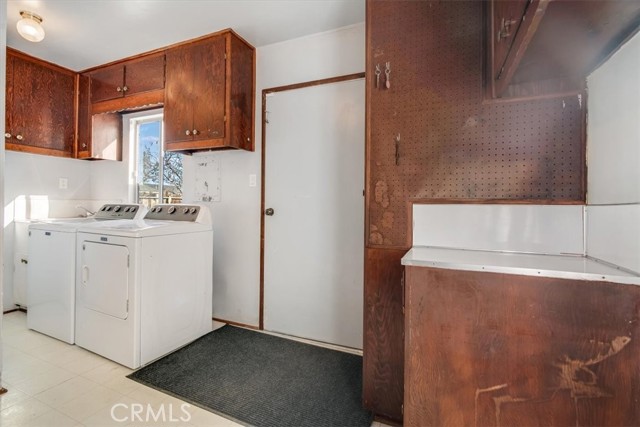 Detail Gallery Image 11 of 28 For 230 N D, Lompoc,  CA 93436 - 3 Beds | 2 Baths