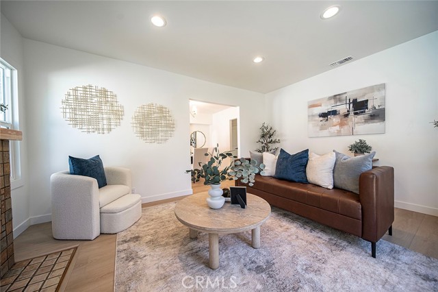 1951 Wagner Street, Pasadena CA: https://media.crmls.org/medias/ec3037f2-8640-480c-88ee-8d004ac6373a.jpg