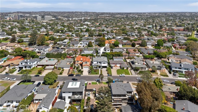 8056 Kentwood Avenue, Los Angeles CA: https://media.crmls.org/medias/ec303867-f69c-4d9a-9a0f-fe209a8921ea.jpg