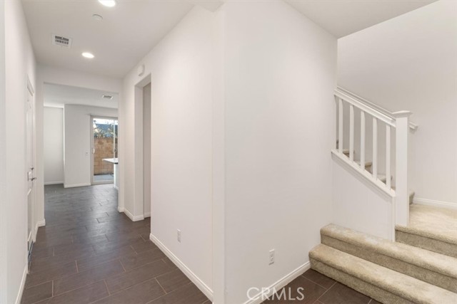 Detail Gallery Image 4 of 35 For 3126 E Painted Crescent, Ontario,  CA 91762 - 3 Beds | 2/1 Baths