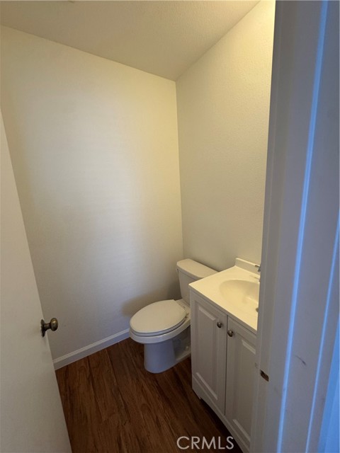 Detail Gallery Image 11 of 14 For 9119 Wakefield Ave #2,  Panorama City,  CA 91402 - 2 Beds | 2 Baths