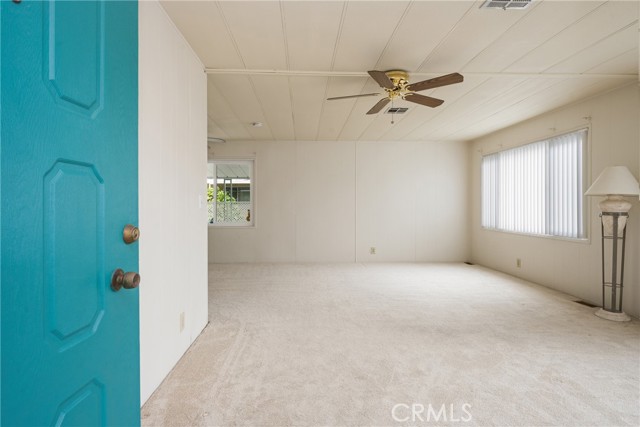 14851 Jeffrey, Irvine CA: https://media.crmls.org/medias/ec30a655-26c9-45c5-bf8a-7da919407f67.jpg