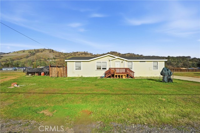 Detail Gallery Image 2 of 20 For 3096 Spring Valley Rd, Clearlake Oaks,  CA 95423 - 4 Beds | 2 Baths