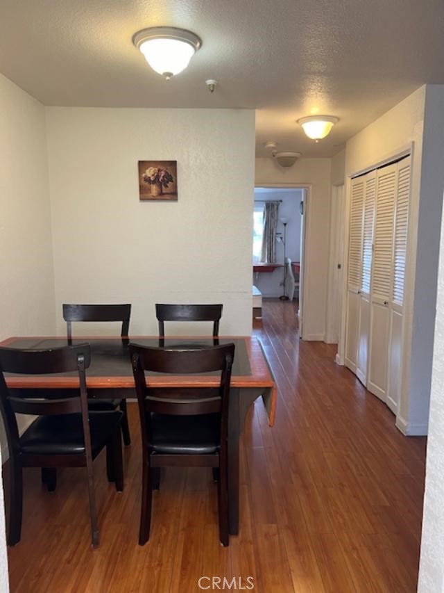 Detail Gallery Image 2 of 15 For 6140 Rugby Ave #223,  Huntington Park,  CA 90255 - 2 Beds | 2 Baths