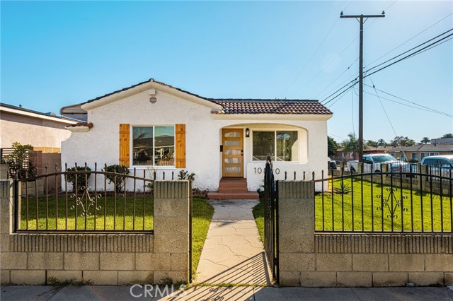 10820 Capistrano
