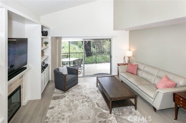 Detail Gallery Image 22 of 29 For 11621 Tampa Ave #190,  Porter Ranch,  CA 91326 - 3 Beds | 3 Baths
