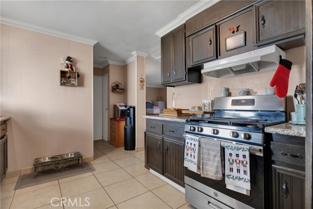 Detail Gallery Image 9 of 29 For 22828 Bear Valley Rd #30,  Apple Valley,  CA 92308 - 3 Beds | 2 Baths