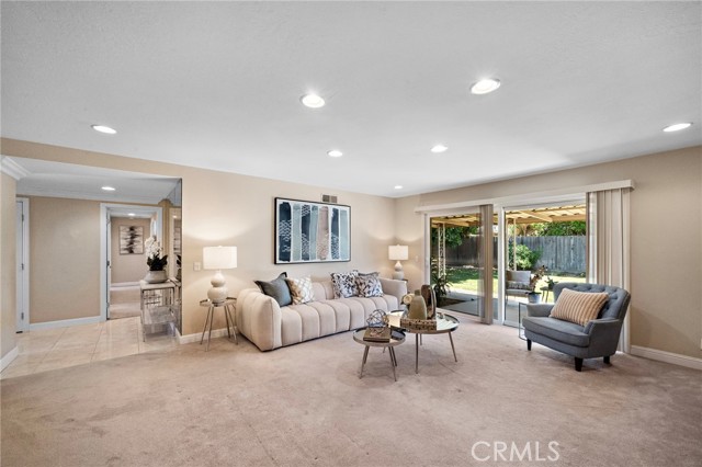 18452 Tamarind Street, Fountain Valley CA: https://media.crmls.org/medias/ec34150b-a2f3-4ef7-9559-10c422f08e26.jpg