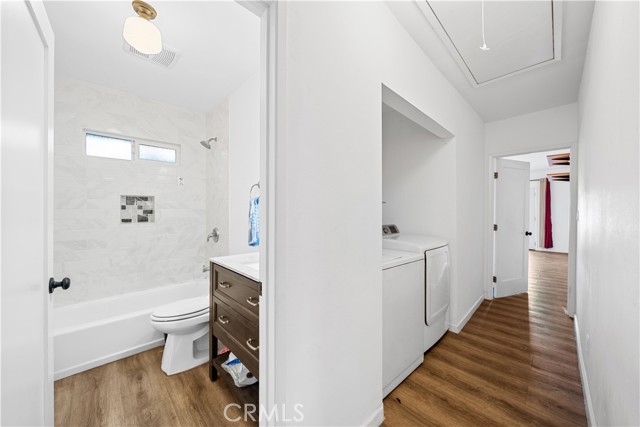 Detail Gallery Image 19 of 49 For 202 Mira Mar Ave, Long Beach,  CA 90803 - 4 Beds | 3 Baths