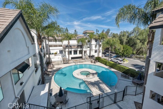 Image 30 of 39 For 17735 Kinzie Street 304