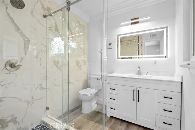 Detail Gallery Image 21 of 28 For 913 S Diamond, Santa Ana,  CA 92704 - 5 Beds | 2 Baths