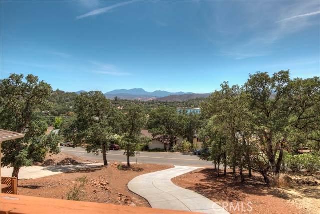 Detail Gallery Image 10 of 36 For 18884 Deer Hill Rd, Hidden Valley Lake,  CA 95467 - 3 Beds | 2 Baths