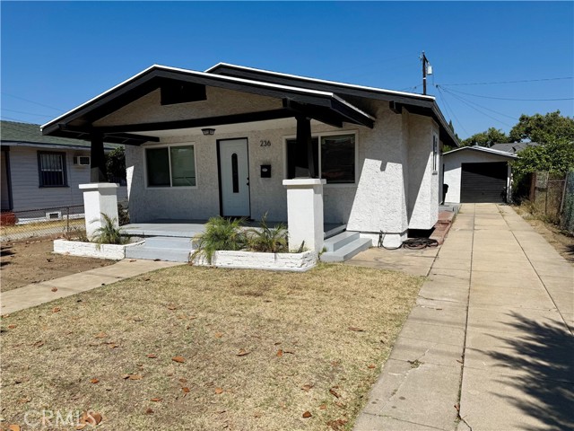 236 S 5th Street, Montebello CA: https://media.crmls.org/medias/ec350715-fc7a-43fe-91e6-de396c57d068.jpg