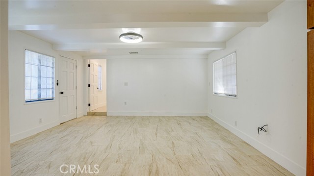 Detail Gallery Image 35 of 67 For 22123 Bassett St, Canoga Park,  CA 91303 - 3 Beds | 2 Baths