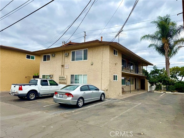 1120 N East Street, Anaheim CA: https://media.crmls.org/medias/ec358423-ad8e-4e2e-8a1e-8ce070c54f03.jpg
