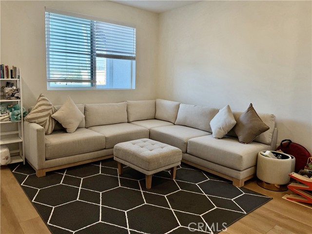 Detail Gallery Image 6 of 38 For 11450 Artesia, Artesia,  CA 90701 - 4 Beds | 4 Baths