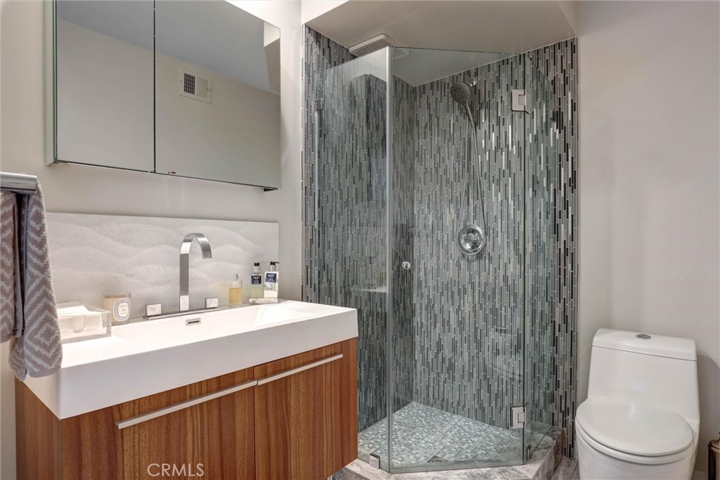 MLS #OC26150834 image #32