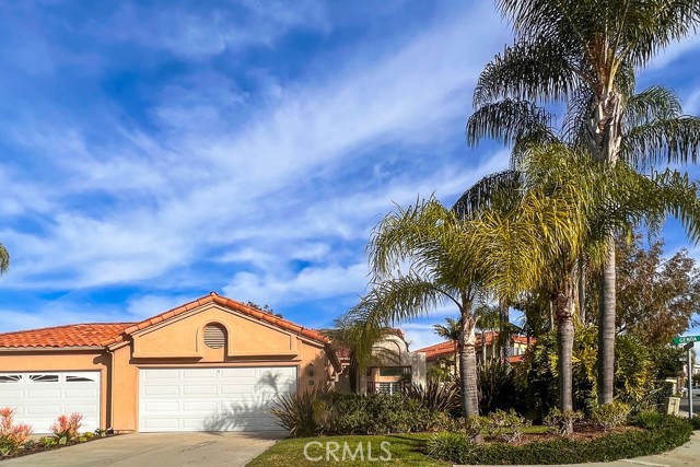 27 Genoa, Laguna Niguel CA: https://media.crmls.org/medias/ec36e39f-7194-4979-82eb-e1c40305ce7f.jpg