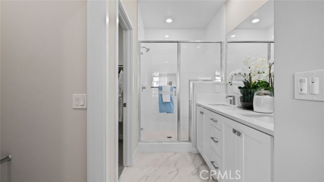 Detail Gallery Image 14 of 30 For 1673 W Lincoln Ave #103,  Anaheim,  CA 92801 - 3 Beds | 2/1 Baths